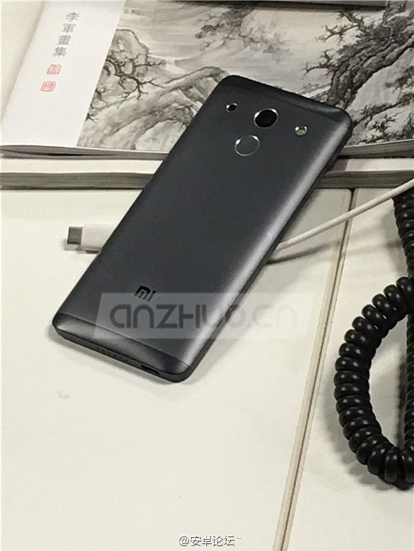 Xiaomi Mi5 (2)