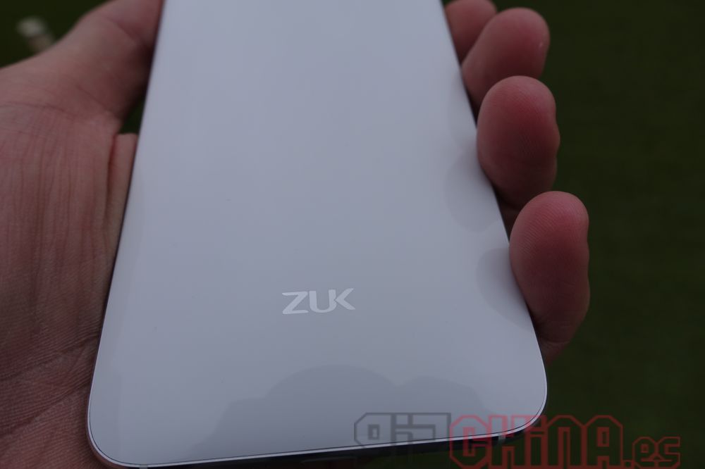 zuk-z1-8